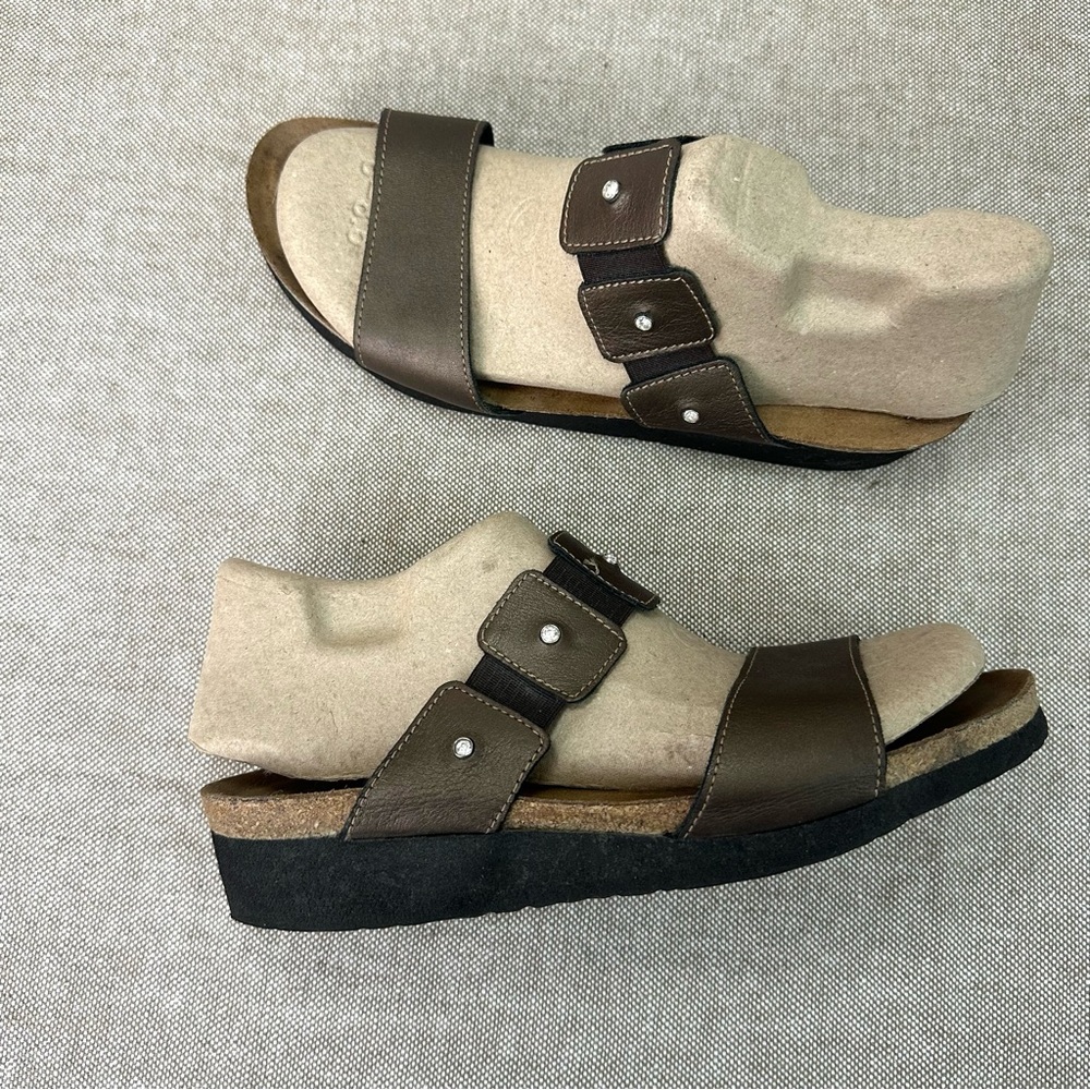 NAOT Women’s Ashley Brown Leather Strap Wedge Sandals Rhinestones Size 41 / 10
